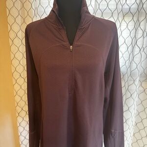 Women's XL The North Face (TNF) 1/4 zip pullover in plum